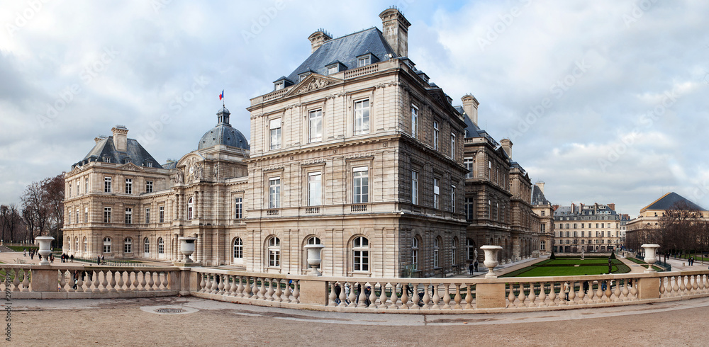 Senatsgebäude im Park Luxembourg in Paris, Frankreich