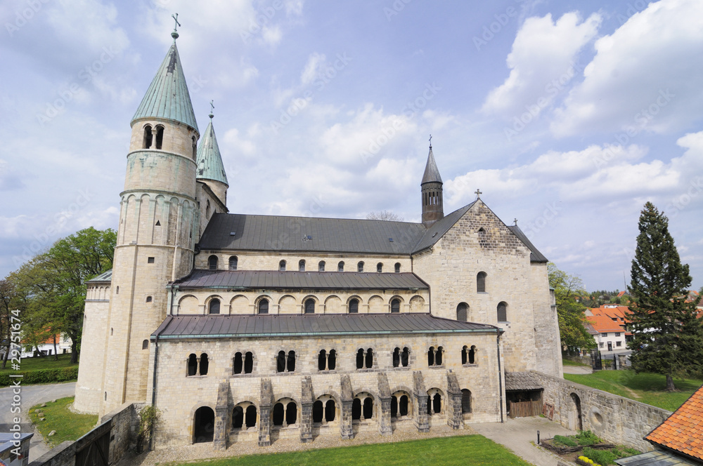 St. Cyriacus-Stiftskirche