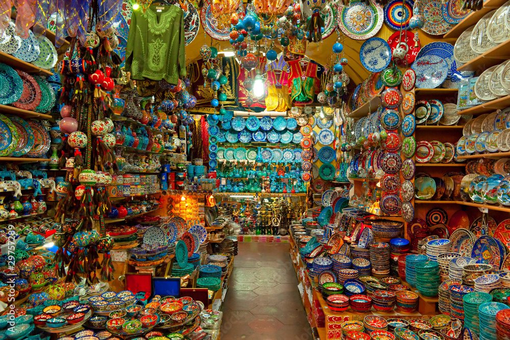 Grand bazaar shops in Istanbul. - obrazy, fototapety, plakaty 