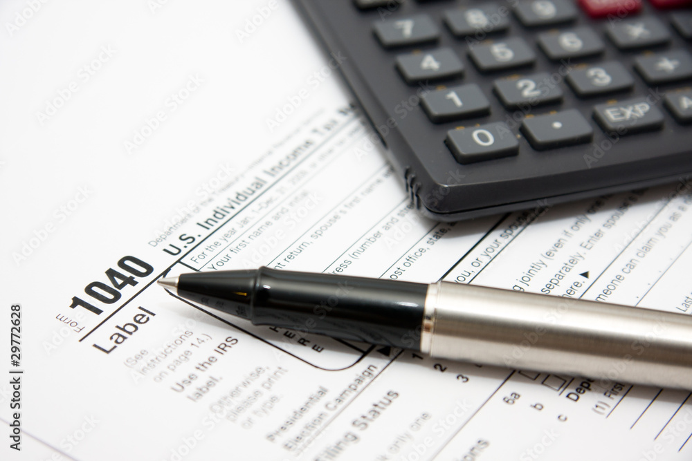 Filling in u.s. individual tax form 1040 Filling in u.s. individual tax form 1040