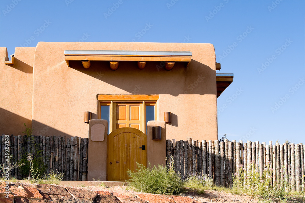 Fototapeta premium Adobe Single Home Suburban Santa Fe Nowy Meksyk USA