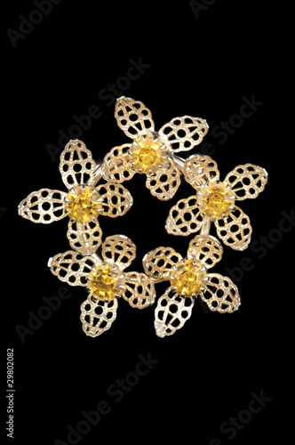 Obraz na płótnie vintage yellow flower brooch w salonie