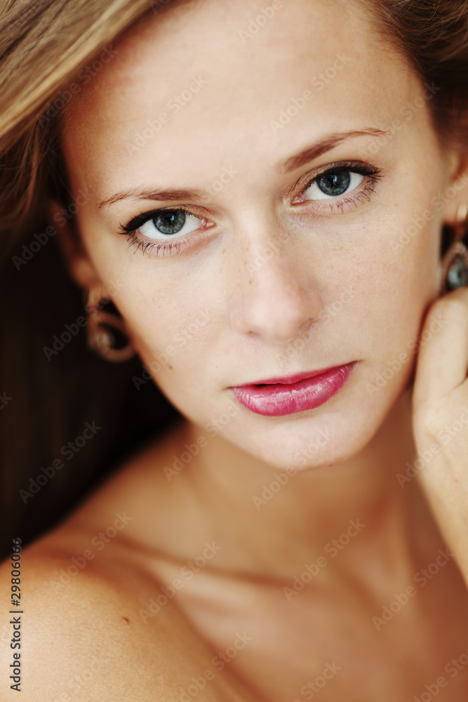 woman studio portrait woman studio portrait