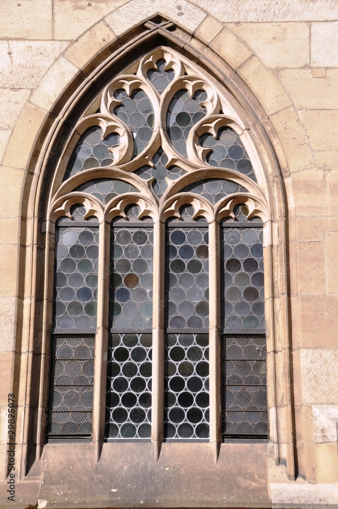 Naklejka premium gotisches Kirchenfenster