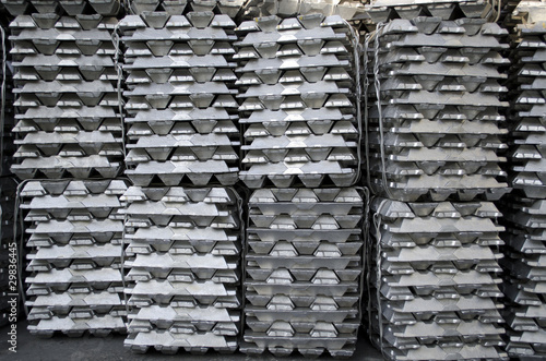 Raw aluminum ingot