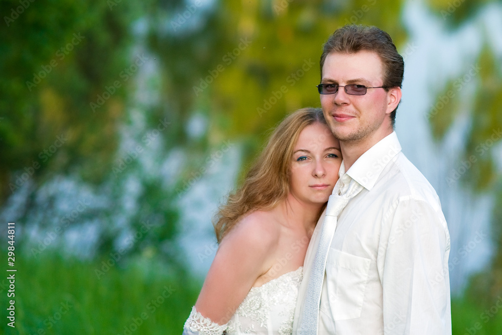 Obraz premium Lovers by the lake