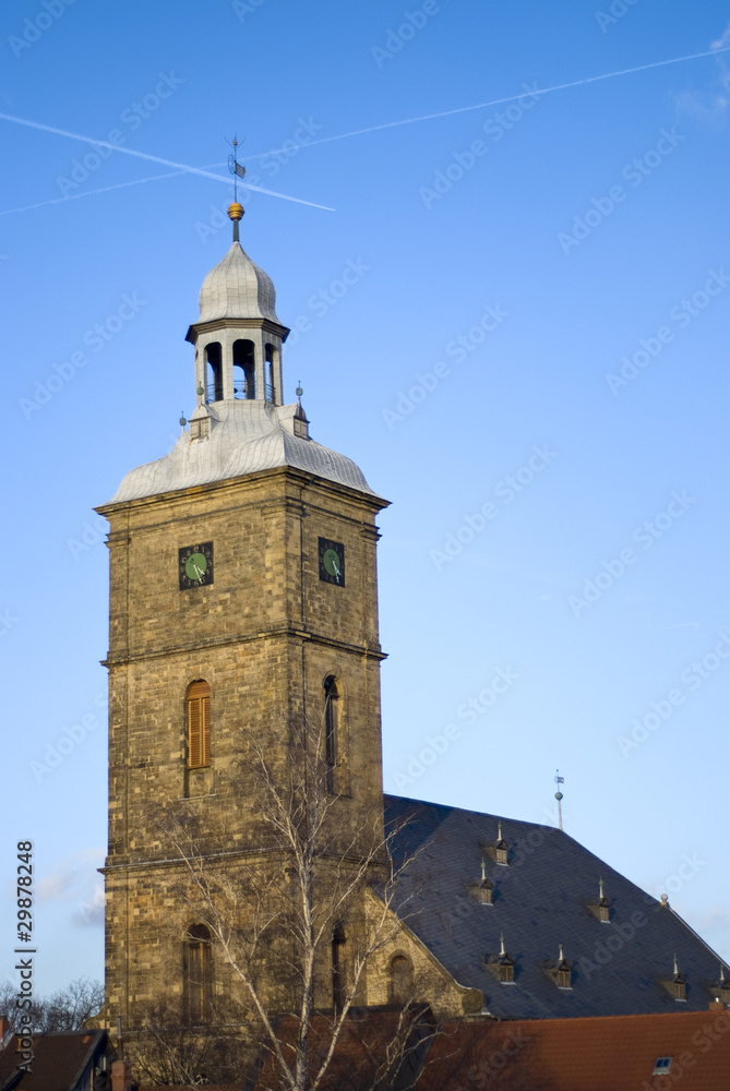 Kirchturm mit Glockenturm