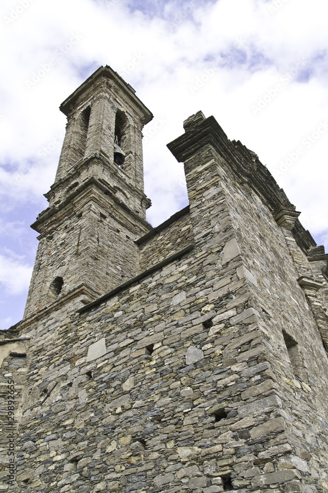 clocher d'eglise corse (village de sorbo ocognano)