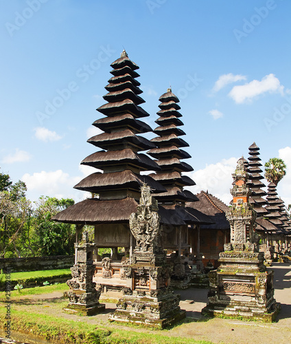 Wallpaper Mural Pura Taman Ayun Torontodigital.ca