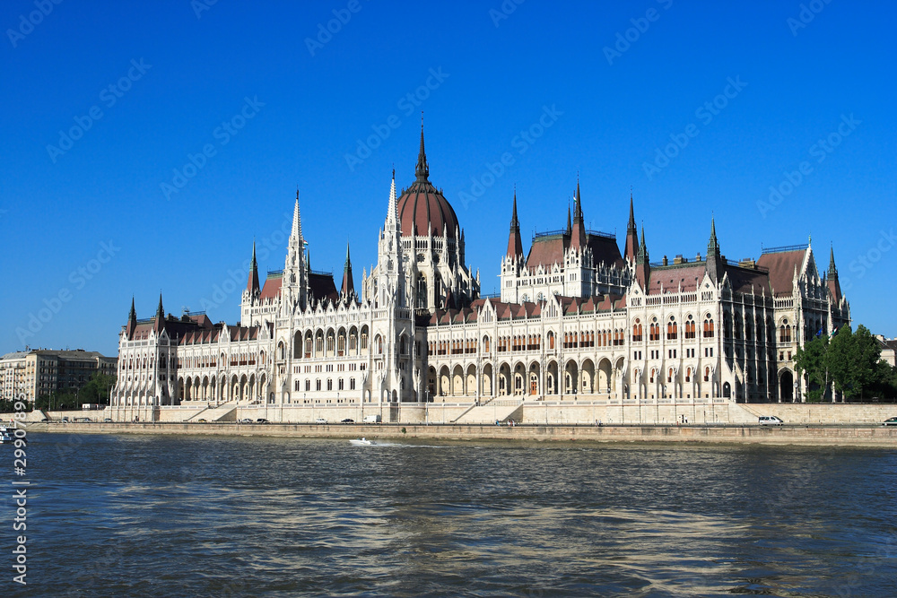Fototapeta premium Budapest, the building of the Parliament