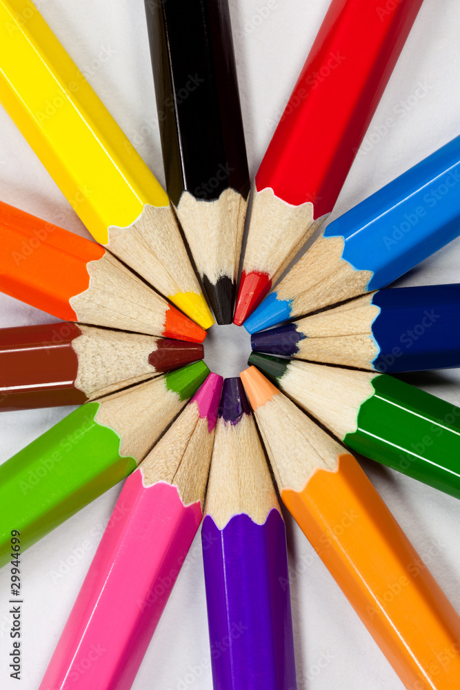 Naklejka premium COLORED PENCILS IN A CIRCLE