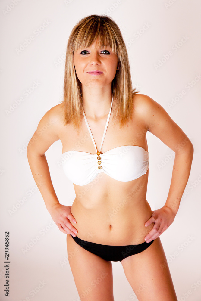 Junge blonde Frau im Badeanzug 872 Junge blonde Frau im Badeanzug 872