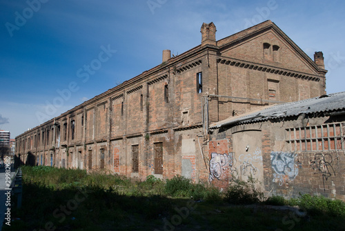 Fábrica abandona en Poblenou, Barcelona photo