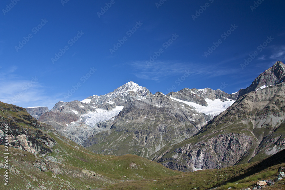 Berge in den Walliser Alpen