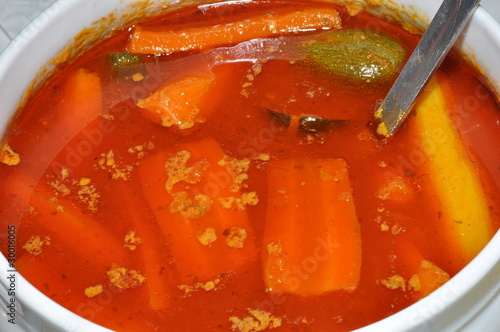 bouillon et légumes pour couscous photo