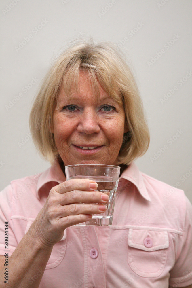 Frau mit Wasserglas 9 Frau mit Wasserglas 9
