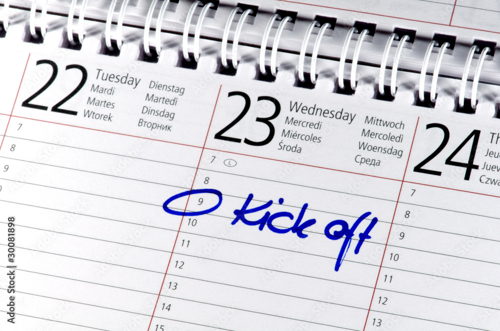 Obraz premium Kalender mit Eintrag kick off