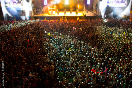Obraz na płótnie stage with giant crowd