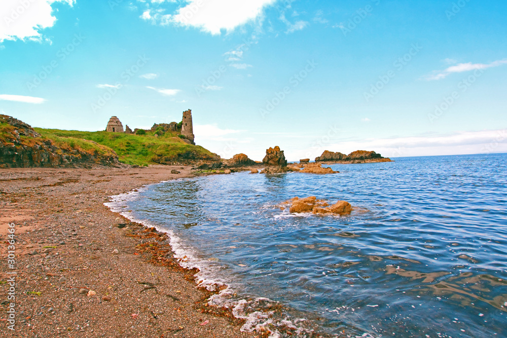 Obraz premium Ruins of Dunure Castle, Ayrshire, Scotland