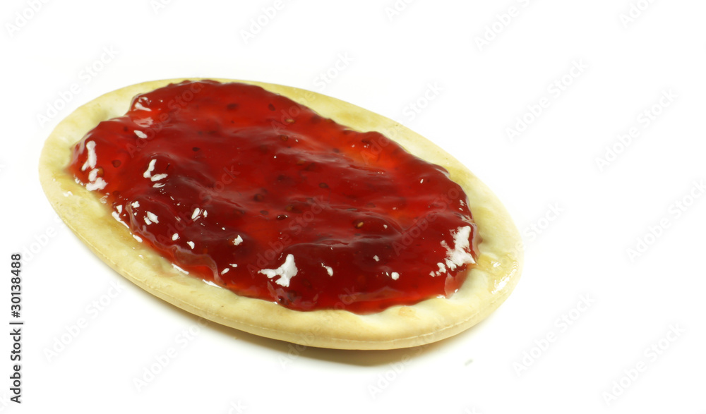 marmellata di fragola su cracker marmellata di fragola su cracker