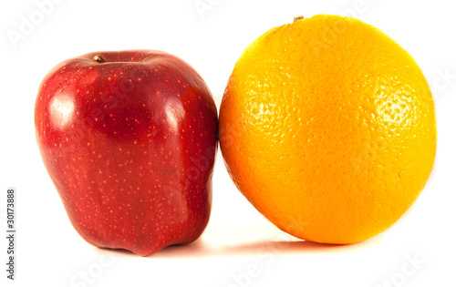 jabłko i pomarańcza
