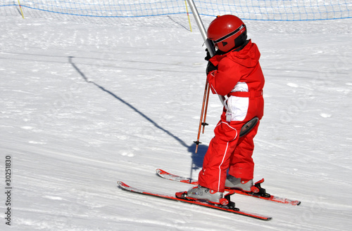 apprentissage ski enfant tire-fesse téléski photo