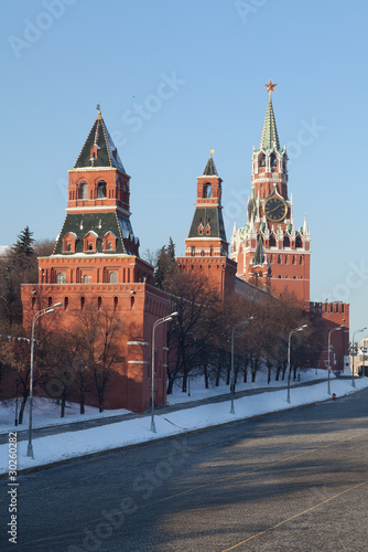 Вид на башни Московского Кремля.