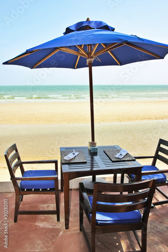 lunch at the beach