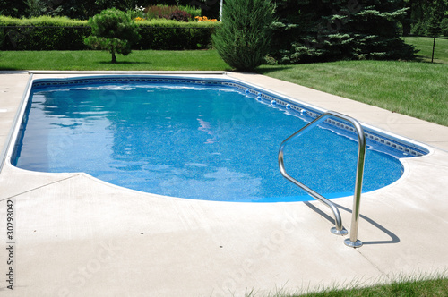 Backyard In-Ground Swimming Pool