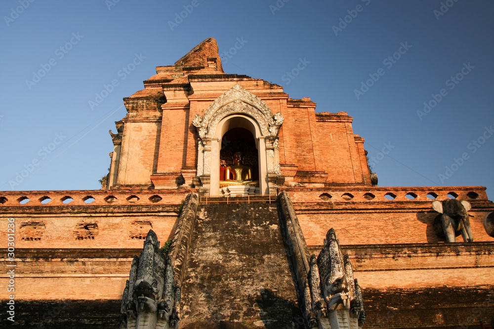 The ruin of the stupa, Wat che di luang, Chiangmai, Thailand