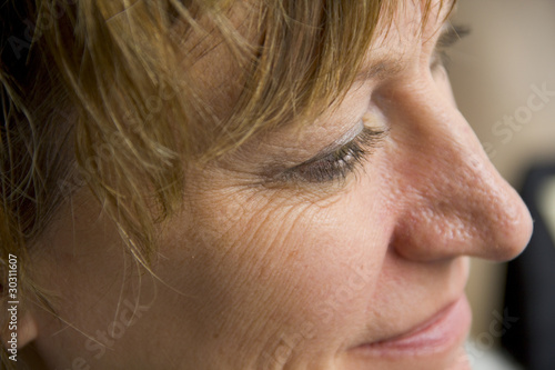 Foto Close up of womans wrinkles