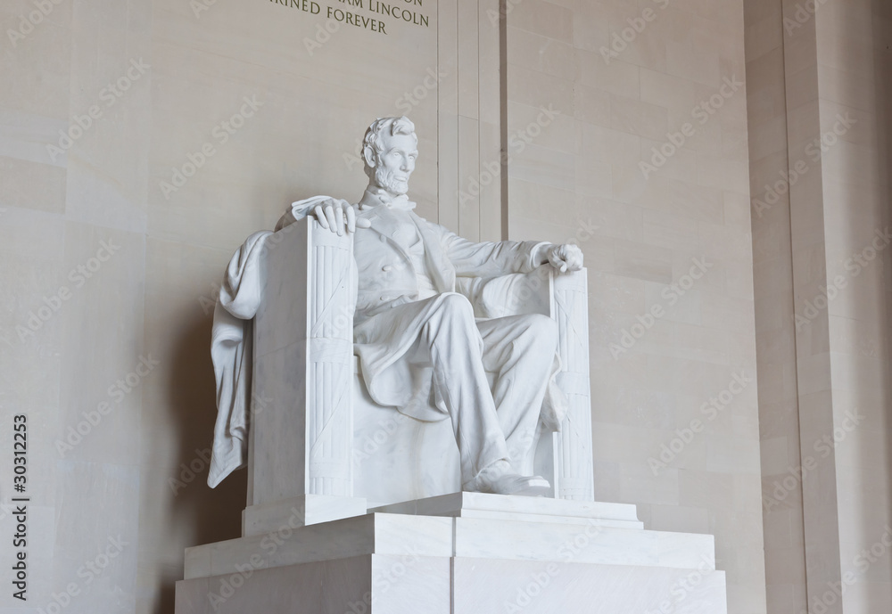 Abraham Lincoln statue in the Lincoln Memorial
