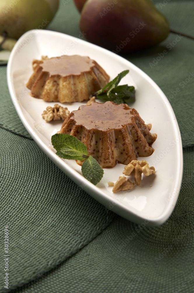 flan de miel con nueces