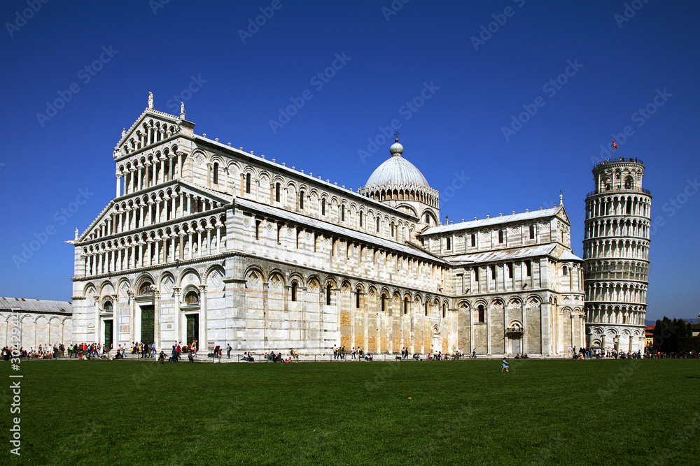 Pisa, la torre pendente e il Duomo