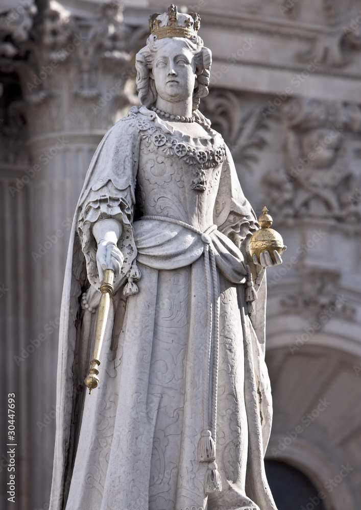 Queen Anne's Statue at St. Paul's Cathedral