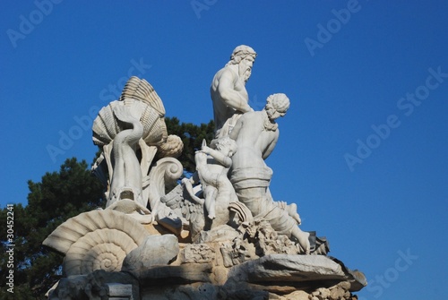 Fontana di Nettuno  Sch  nbrunn