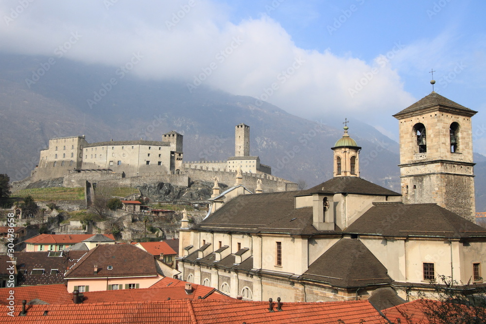Castle Grande and Cathedral,  Bellinzona, unesco, Switzerland