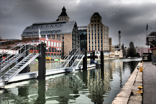 Le moulin de Paris sur le canal de l'Ourcq photo