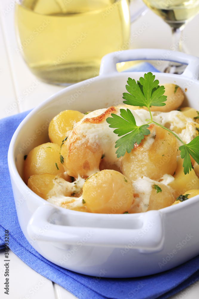 Potatoes and cream Potatoes and cream