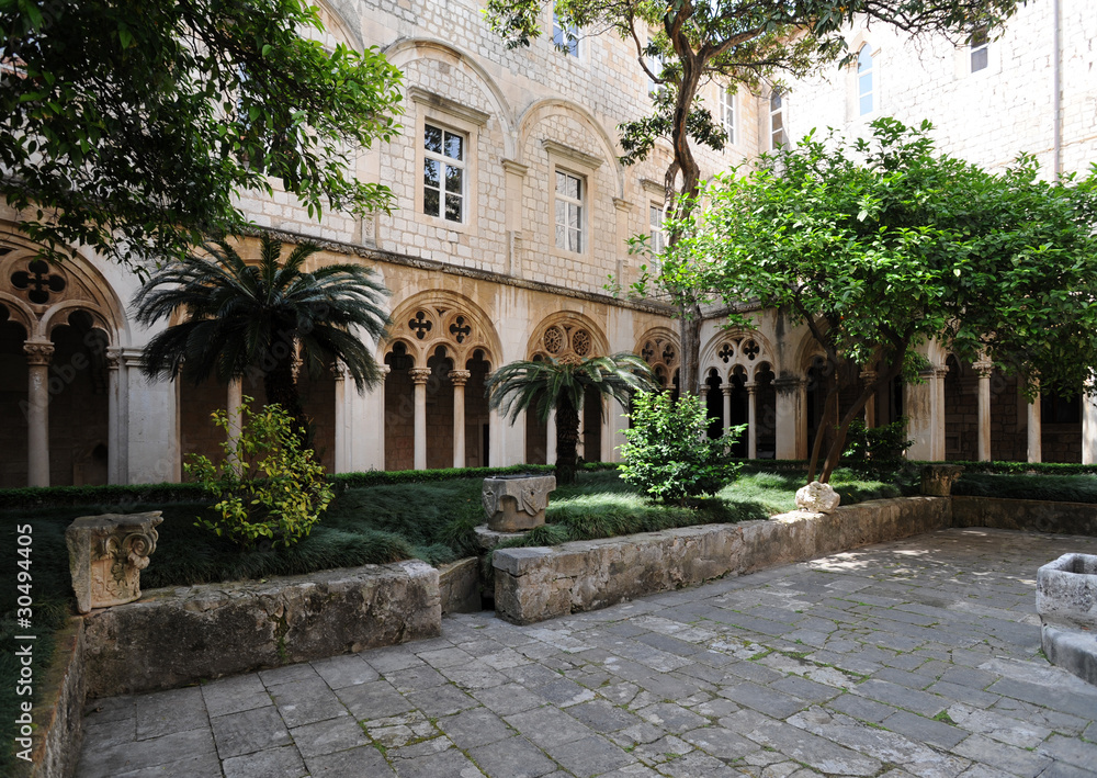 Cloître du Monastère des Dominicains à Dubrovnik
