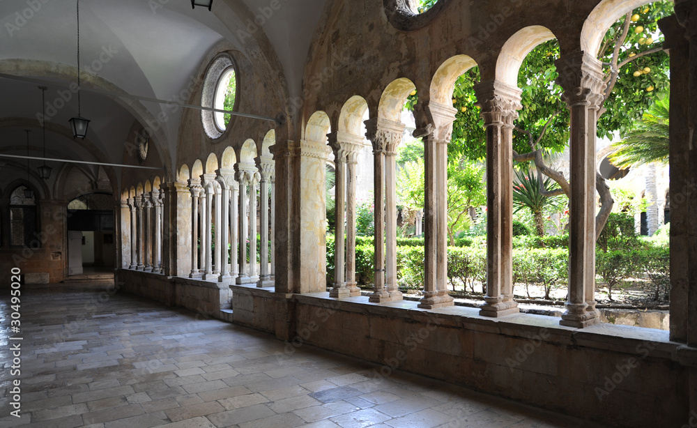Cloître du Monastère des Franciscains à Dubrovnik