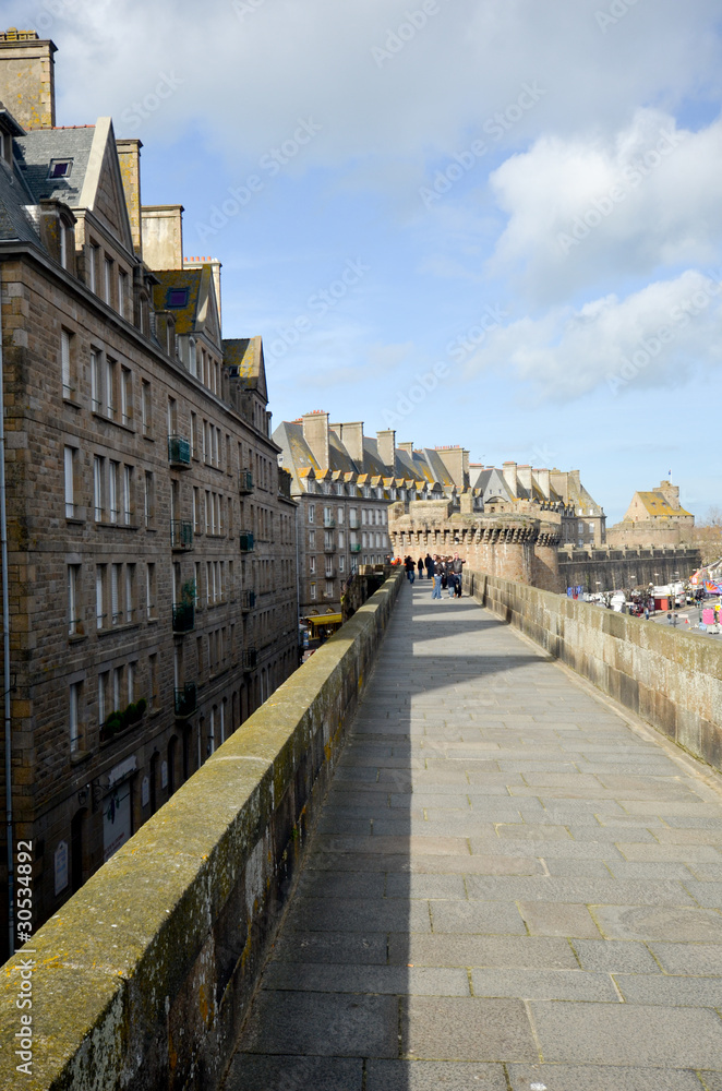 Sur les remparts de Saint-Malo