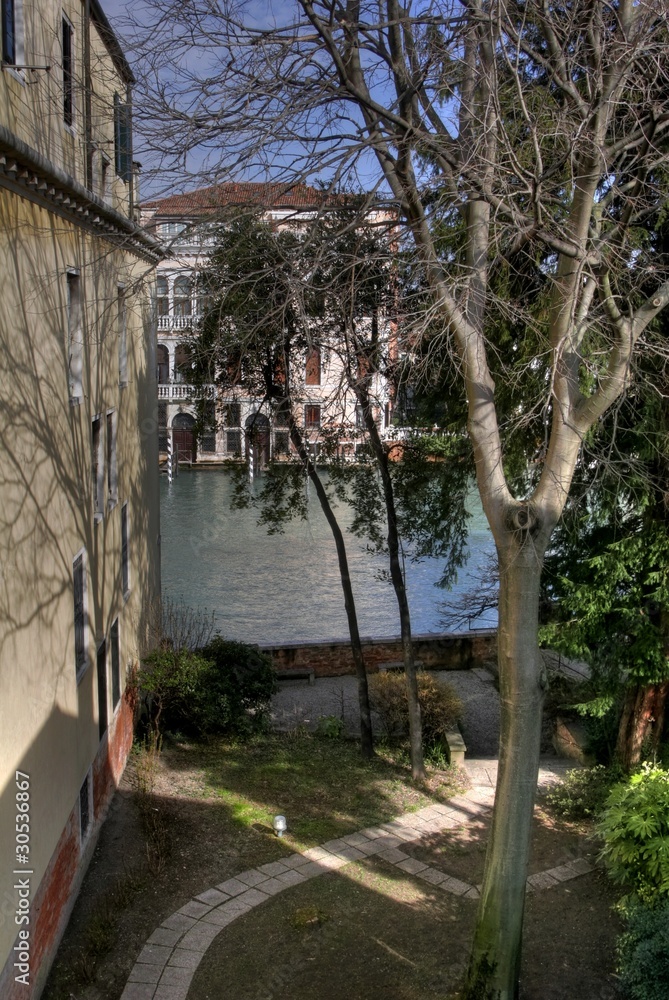 Scorcio Giardino su Canal Grande Scorcio Giardino su Canal Grande