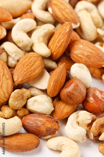 different kinds of nuts