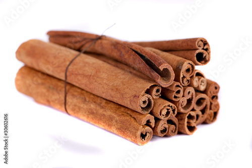 pile of cinnamon spice quills