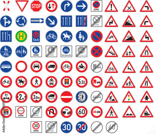 Verkehrszeichen & Gefahrzeichen Set photo