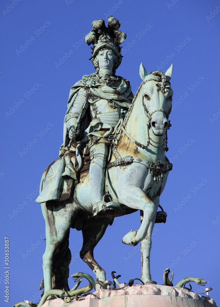Statue, Lisbonne, Place du commerce Statue, Lisbonne, Place du commerce