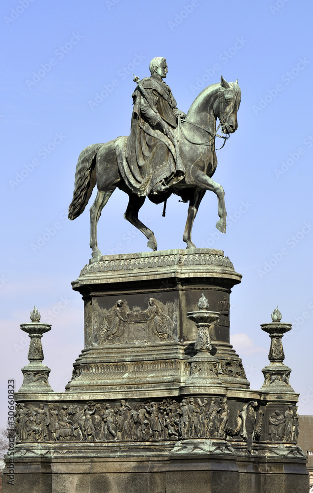 Dresden König Johann Denkmal
