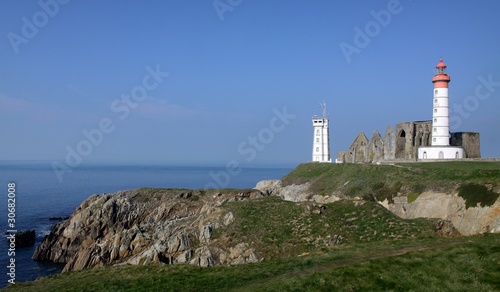 phare saint-mathieu saint mathieu  brest  chapelle  finist  re