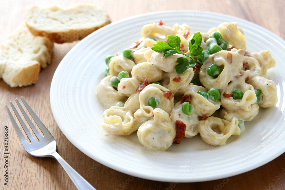 Tortellini with Prosciutto and Peas